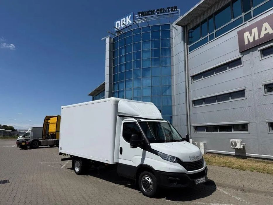 Iveco 35C16  Iveco 35C16 Kontener + Winda (31559)