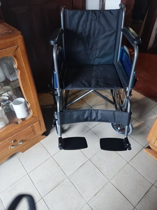 Cadeira de rodas anti furos