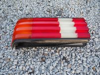 Lampa prawa tylna mercedes w126 se sec