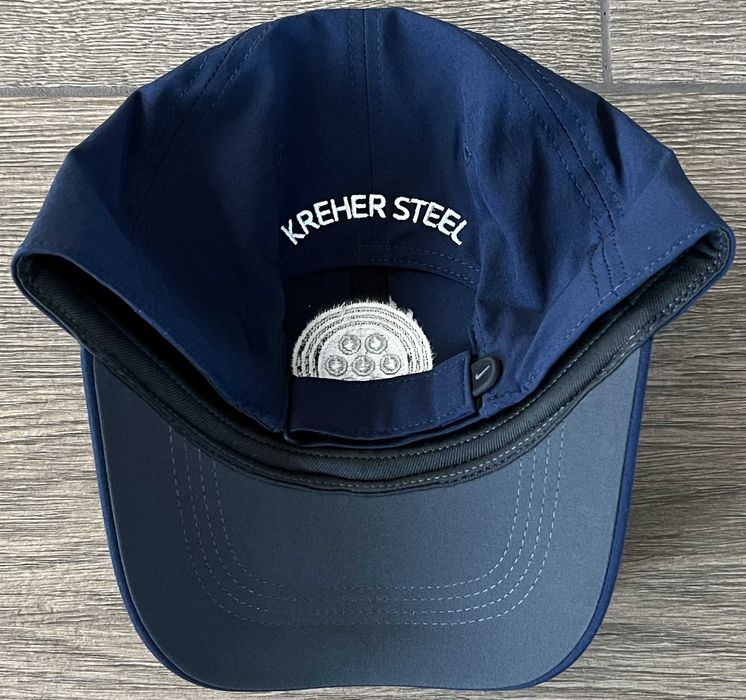 Czapka z daszkiem NIKE z logo firmy KREHER STEEL, granatowa