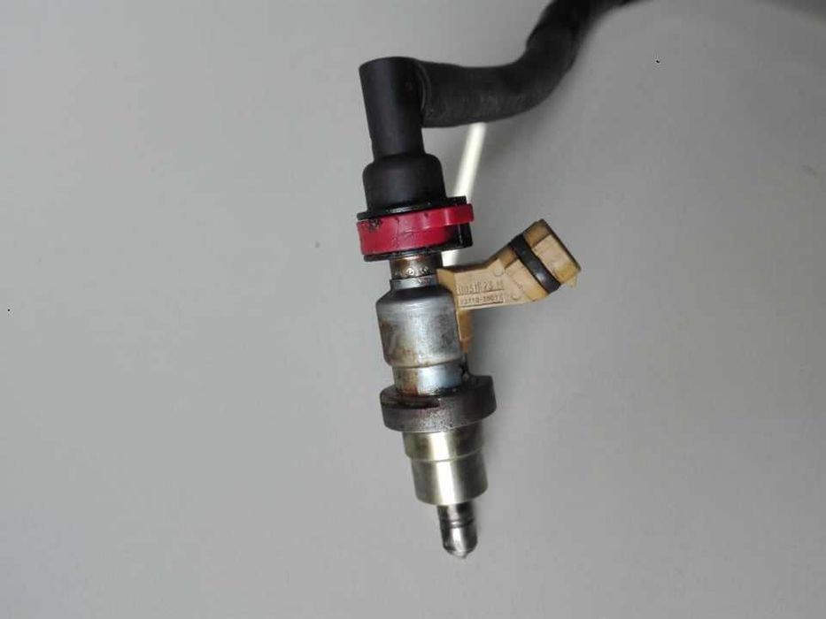 Форсунка Пята LEXUS IS 220 2.2 D 2AD 177 KM Лексус ис 2.2 2ад