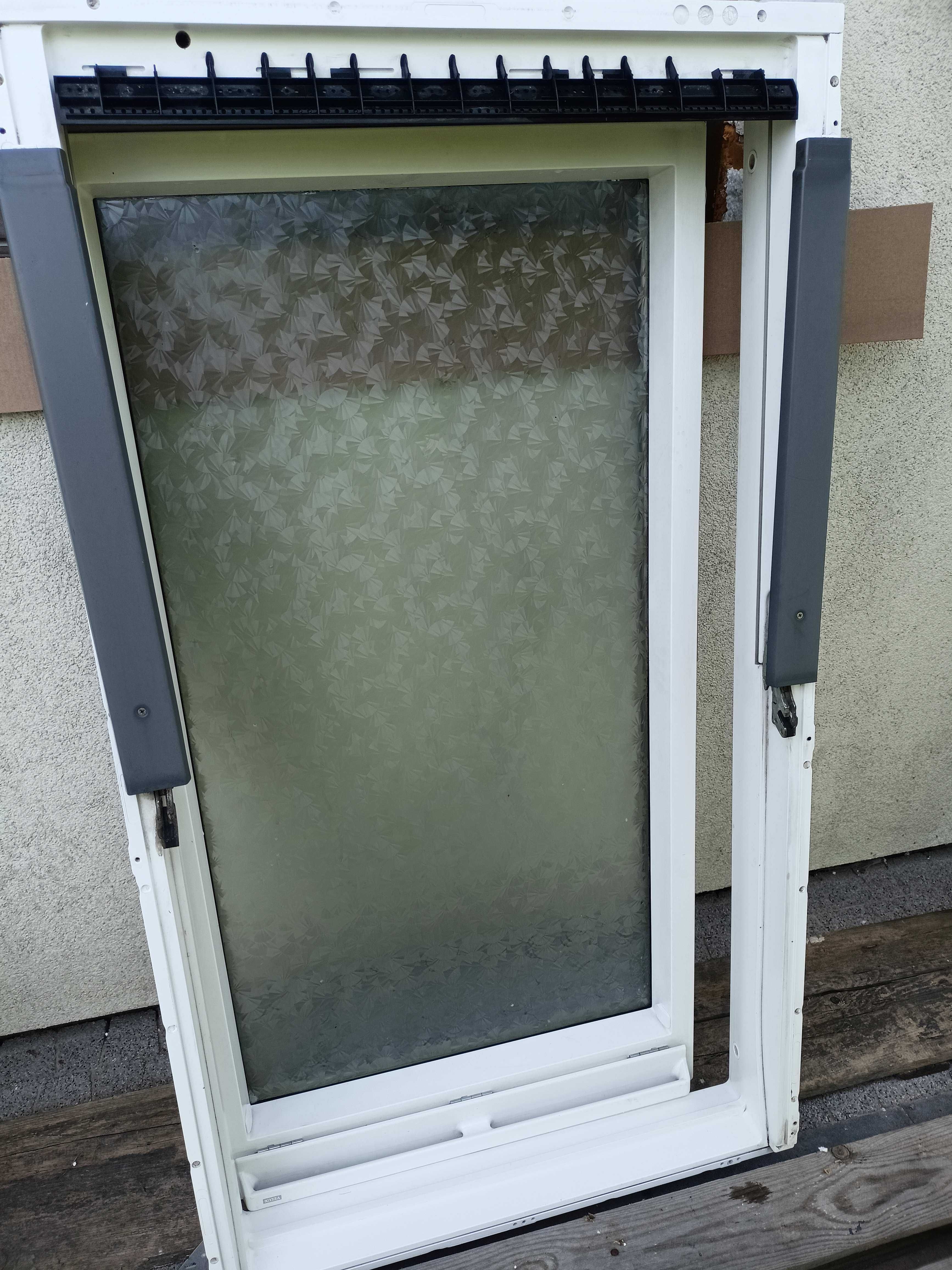 Okna dachowe Velux M08 (114x78) 4 szt.