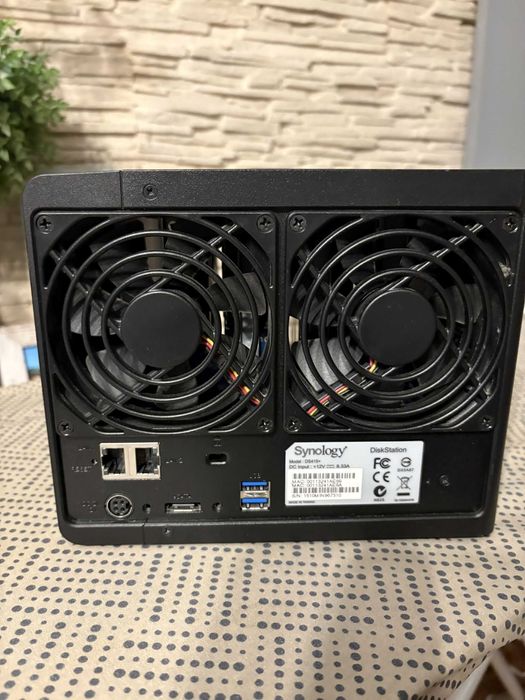 Synology DS415+ 8GB RAM, Intel 4 core