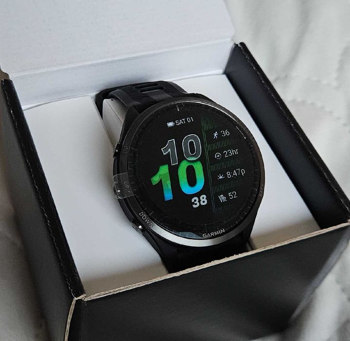 Nowy zegarek Garmin Forerunner 965 czarny