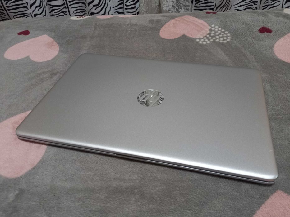 Игровой Видео RTX 2050 (4 ГБ)   Core i7 1065G7/  16 RAM/  HP Laptop 15