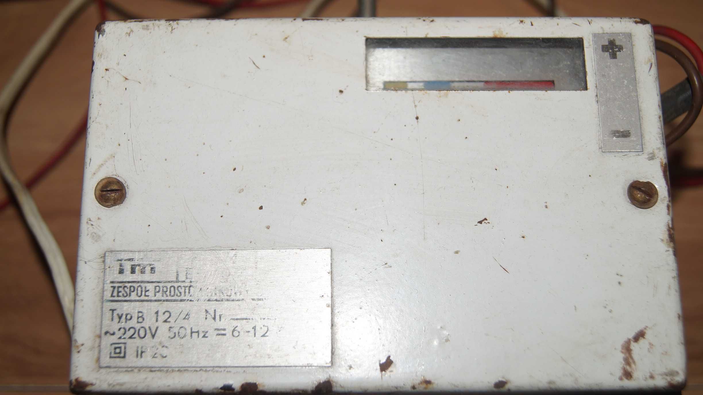 Zespól prostownikowy bezpieczny PN74 12V 6-12A PRL sprawny