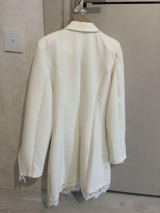 Сукня-піджак, молочного кольору