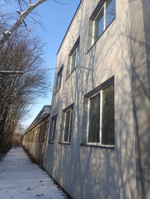 ПРОДАЖ великого 2282 кв.м ВИРОБНИЧОГО ПРИМІЩЕННЯ у Берегові, новий дах