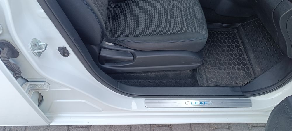 Продам Nissan Leat