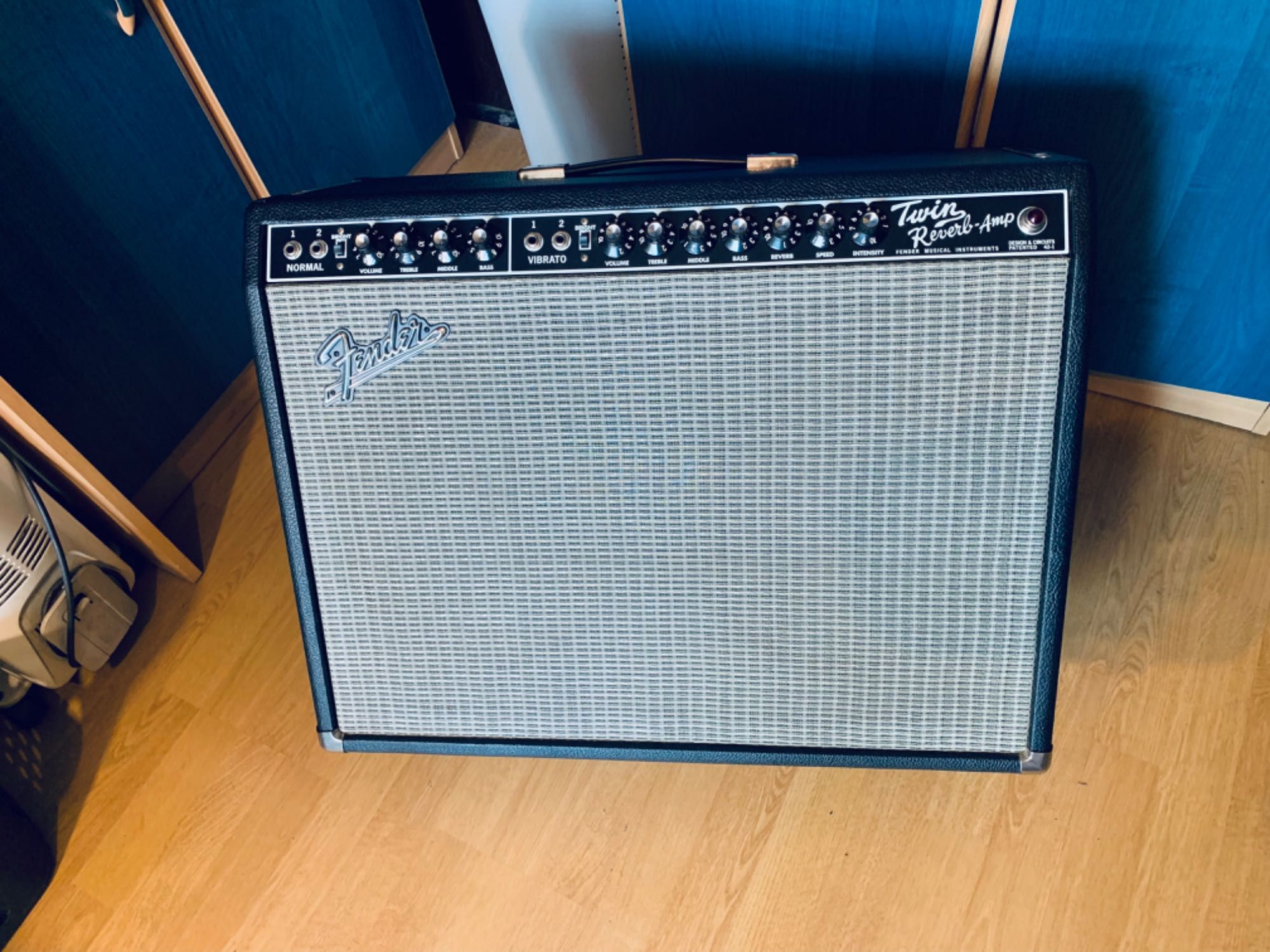 FENDER 65 Twin Reverb Amp (Jak nowy)
