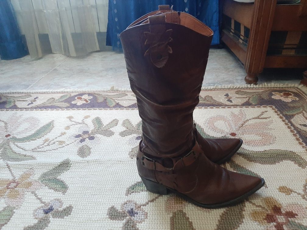 Botas de cabedal para senhora