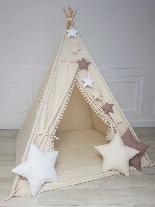 Namiot tipi z pomponami - beżowy z brązem