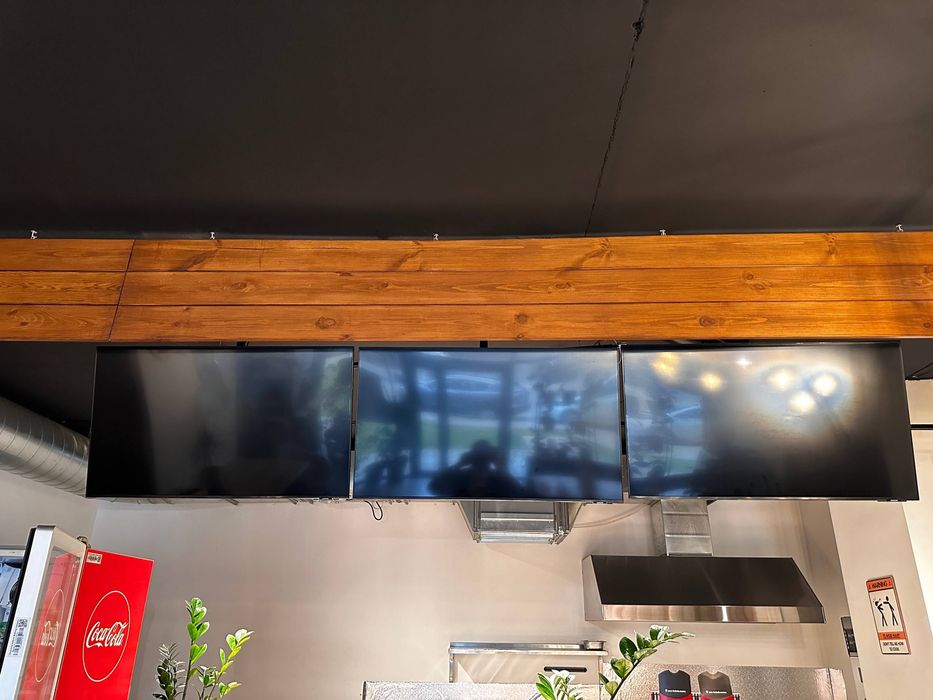 Продаж телевізорів samsung 8100