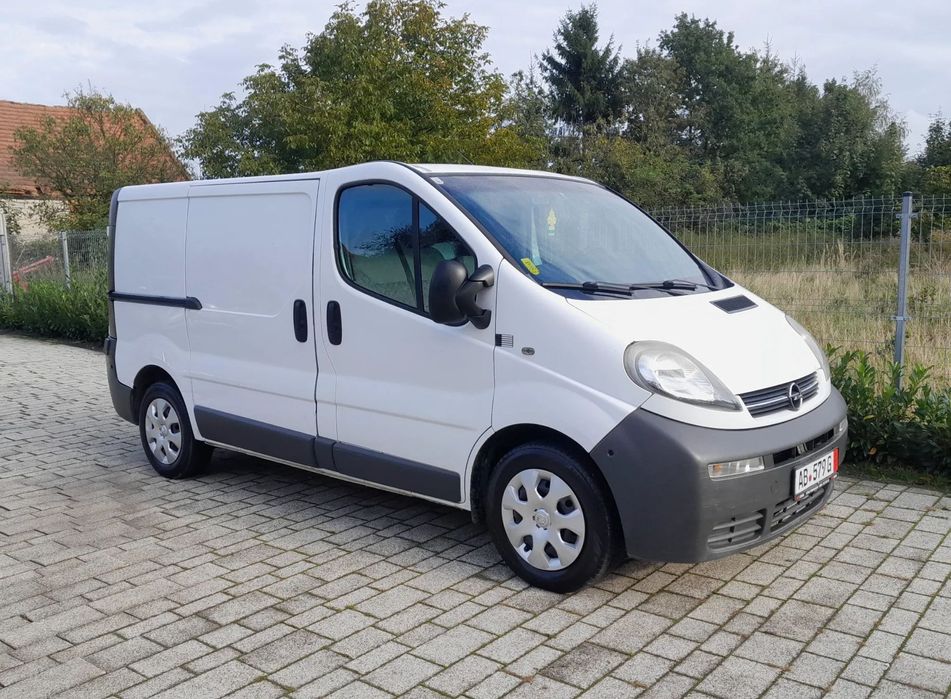 Opel VIVARO  // VIVARO // Klima // Hak // Bezwypadkowy // Serwisowany