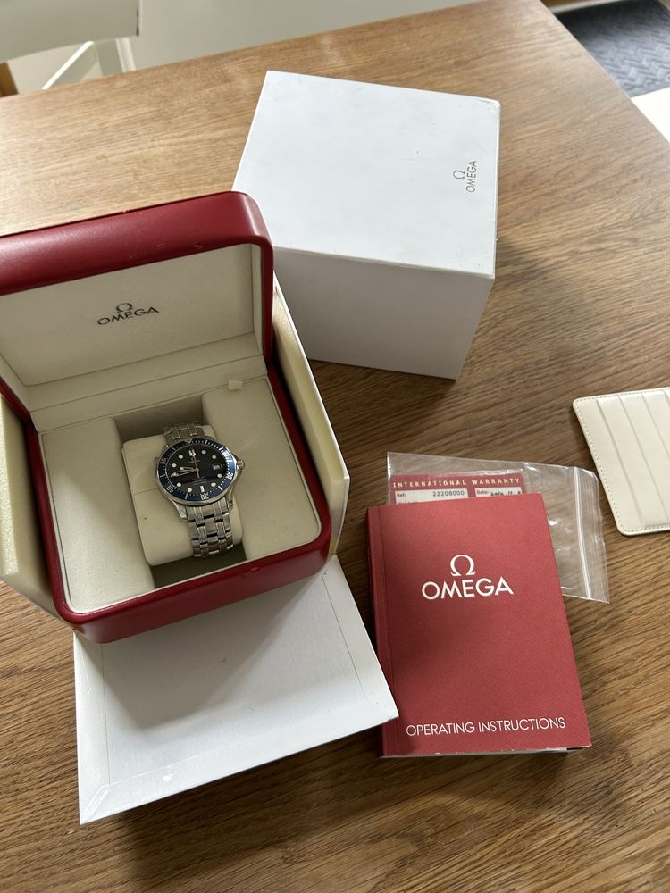 Omega Seamaster 300m 2220.80 Casino Royale full set