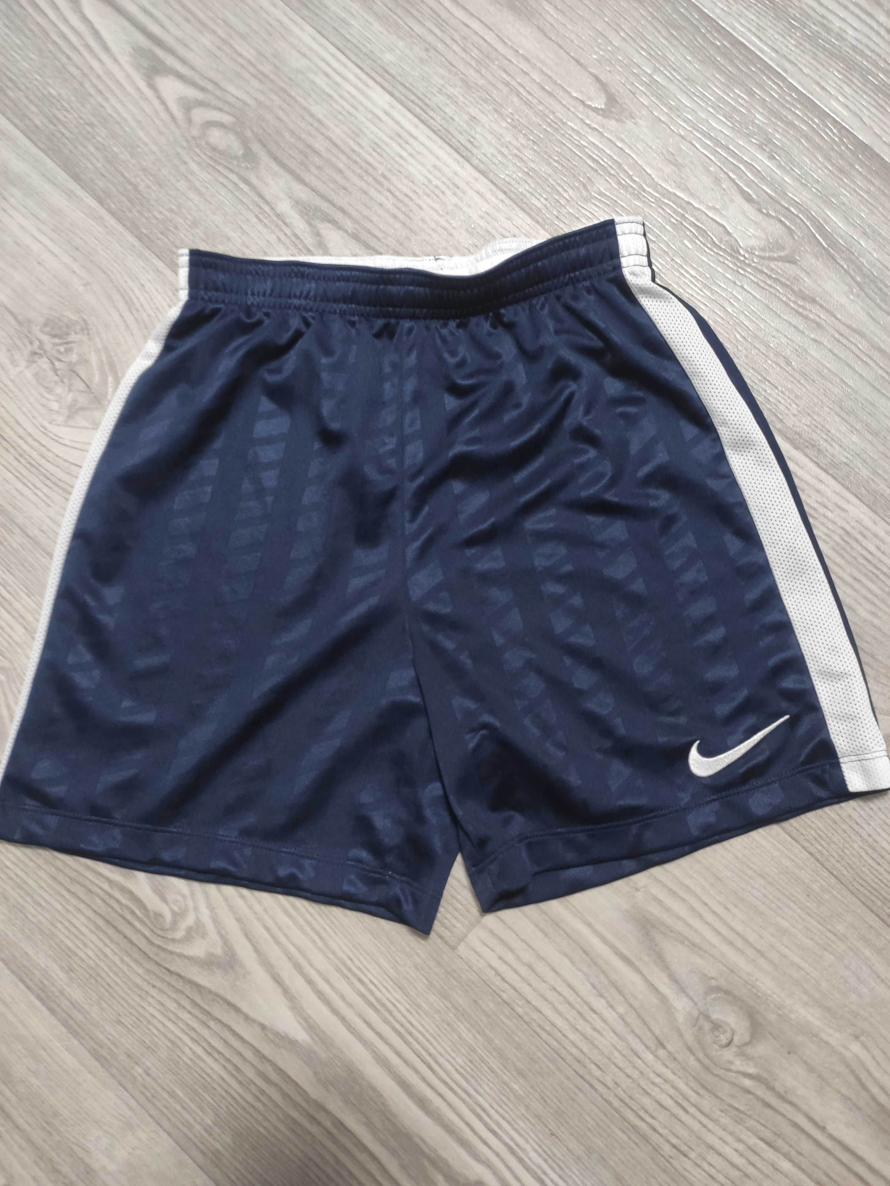 Дитячі шорти Nike dri-fit