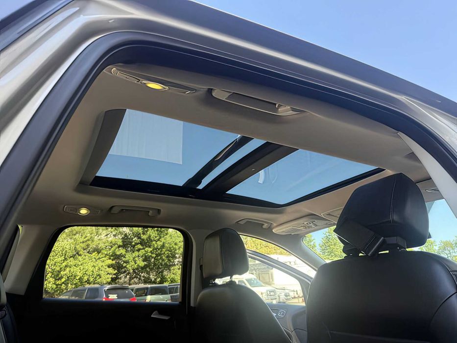 Ford Escape Titanium      2017