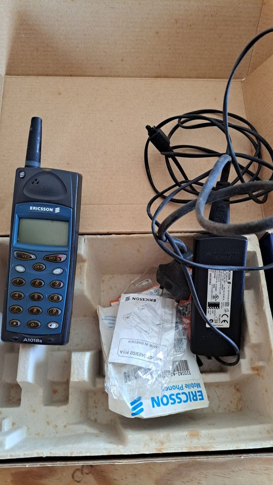 Ericsson A1018S - Para colecção