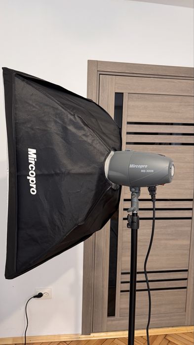 Студійне світло Mircopro MQ-300S