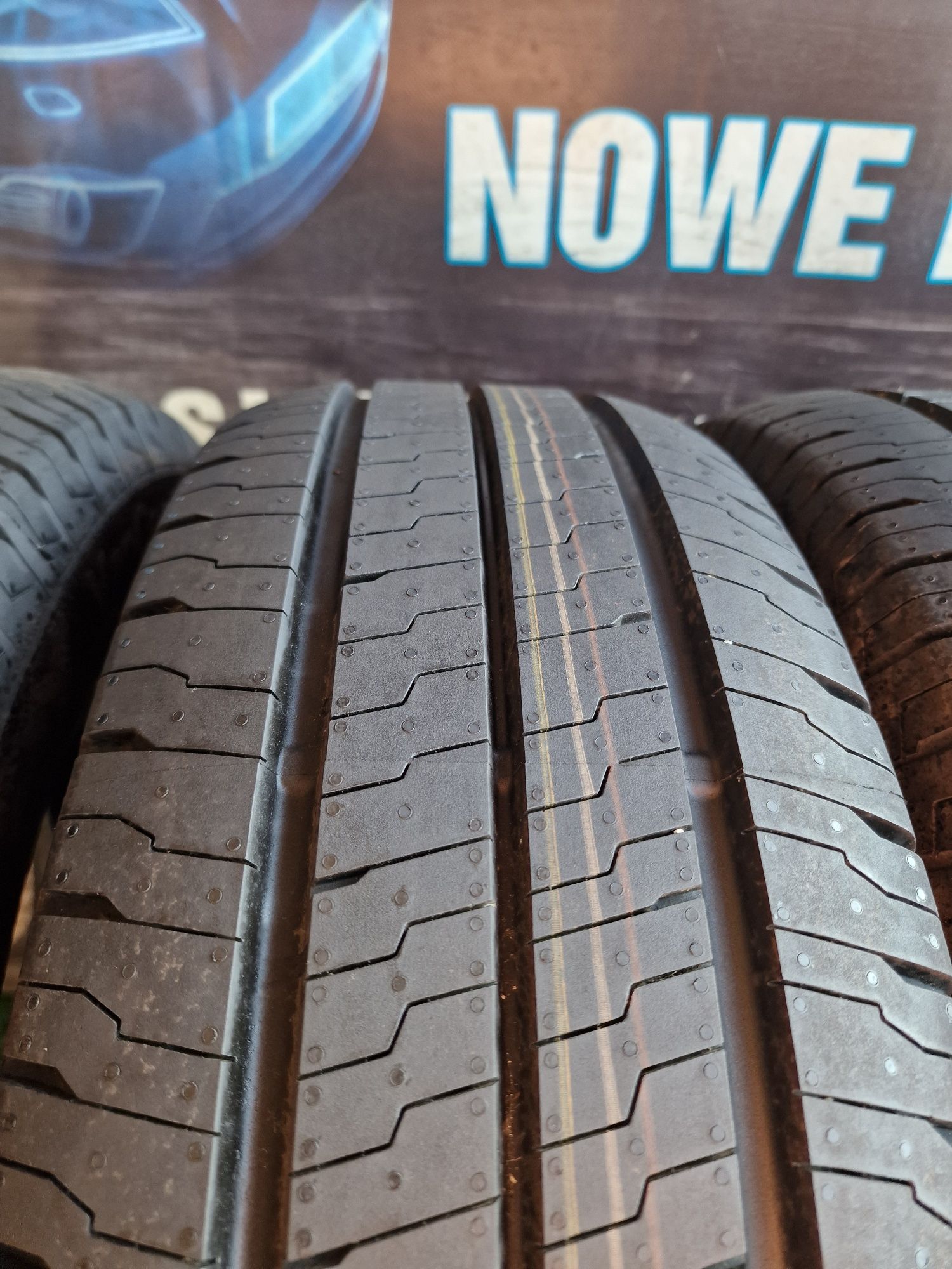 Opony letnie 215/70/15C Continental wzmacniane Komplet Nowe Demo 2023r