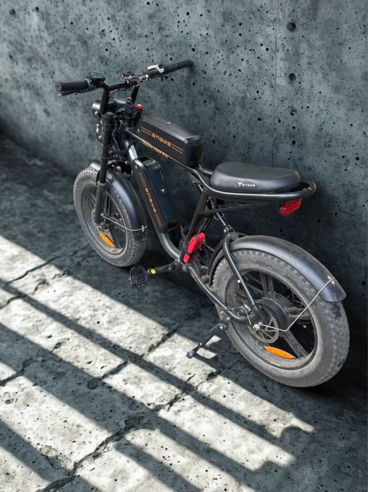 Wynajem e-roweru / E-bike rent / Аренда электровелосипеда ENGWE M20