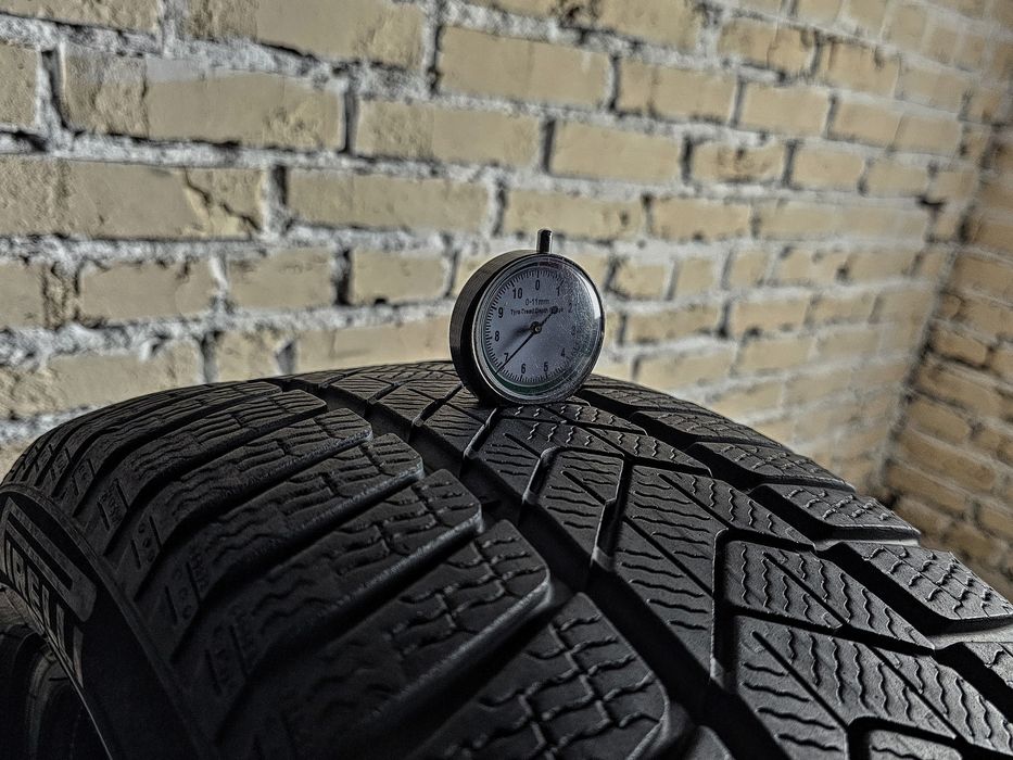 Пара 245/45r18 Pirelli | 7mm | 2021 | Germany | Преміум зимові шини