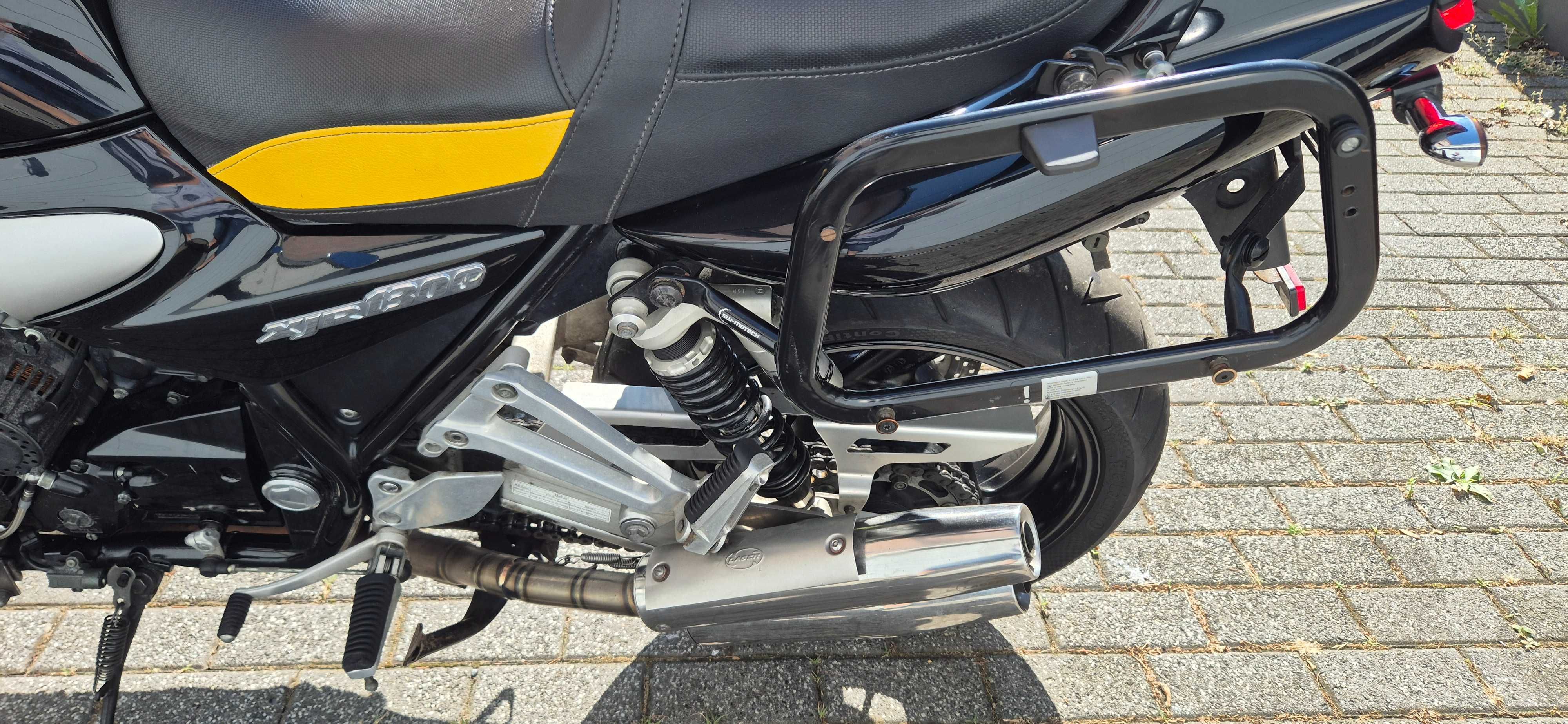 Yamaha xjr1300  02