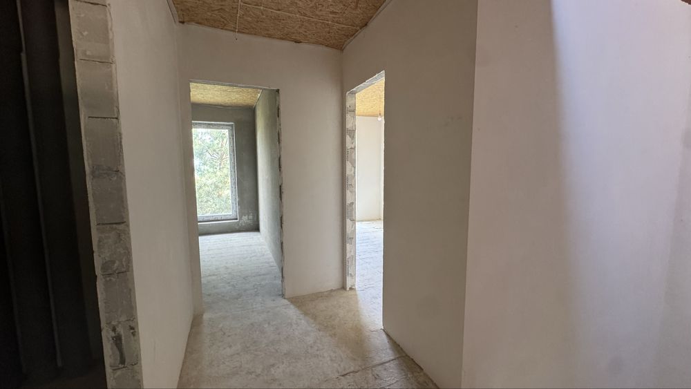 Таунхаус із чистовим наповненням у Стоянці біля рекреаційної зони