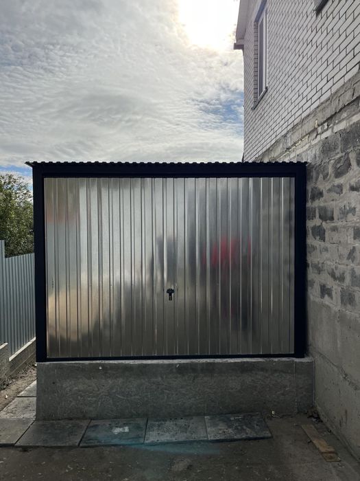 Гараж з підйомними воротами, оцинкованный гараж