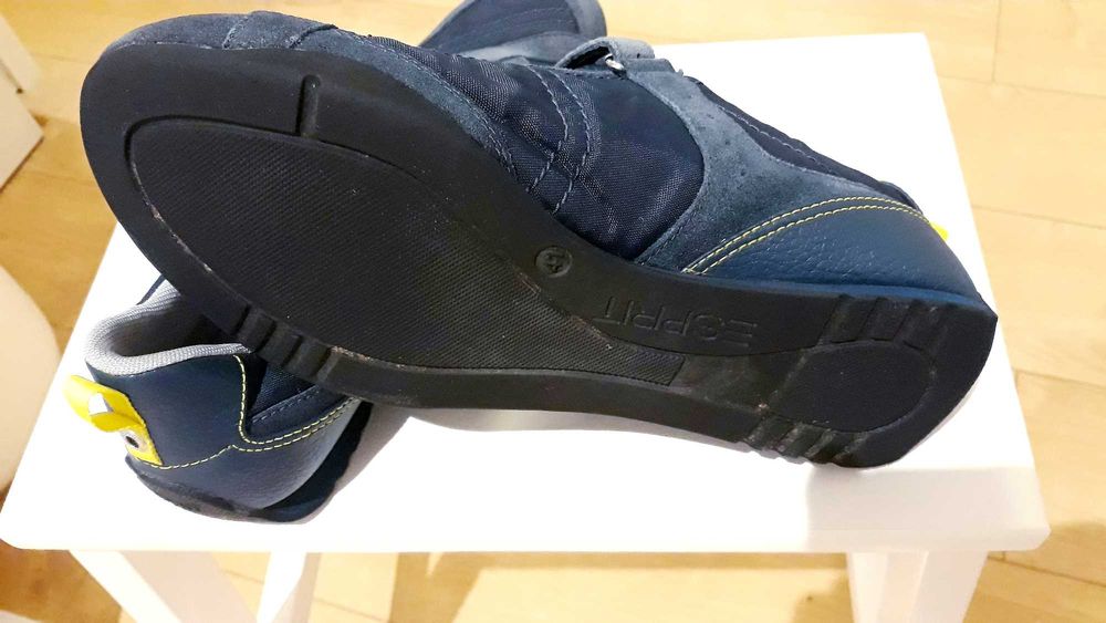 świetne lekkie sportowe buty męskie ESPRIT 41 jak NOWE Jakość !!