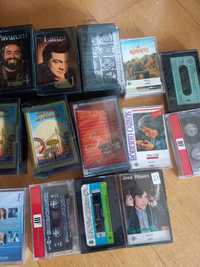 Colecção de 50 cassetes de musicas variadas