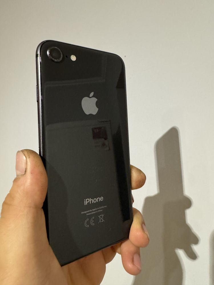 Iphone 8 64gb R-sim