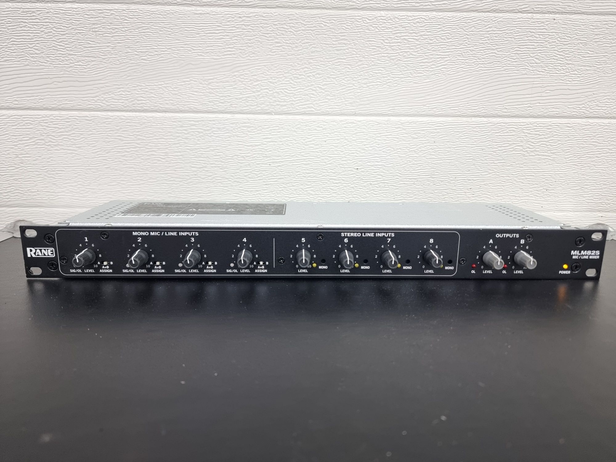 Mixer Rack studio Rane MLM 82S MIC line mixer 19"