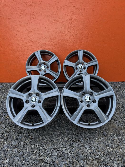 Диски R17 5.112 ET47 шкода а5 а7 гольф пассат кадди тоуран