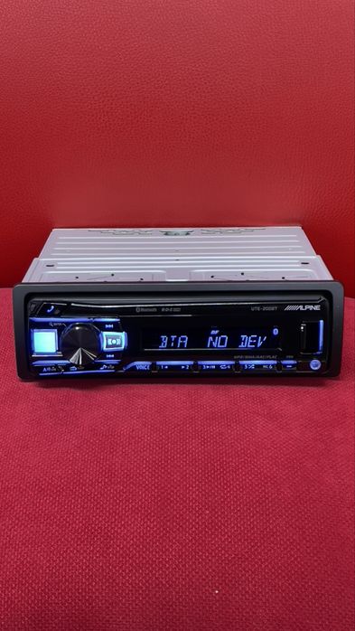 Магнітола Alpine UTE-200BT/USB/Bluetooth/4*50W