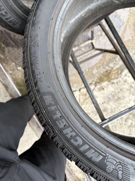 Шины БУ 225 45 R 17 Michelin alpin 6 комплект зима