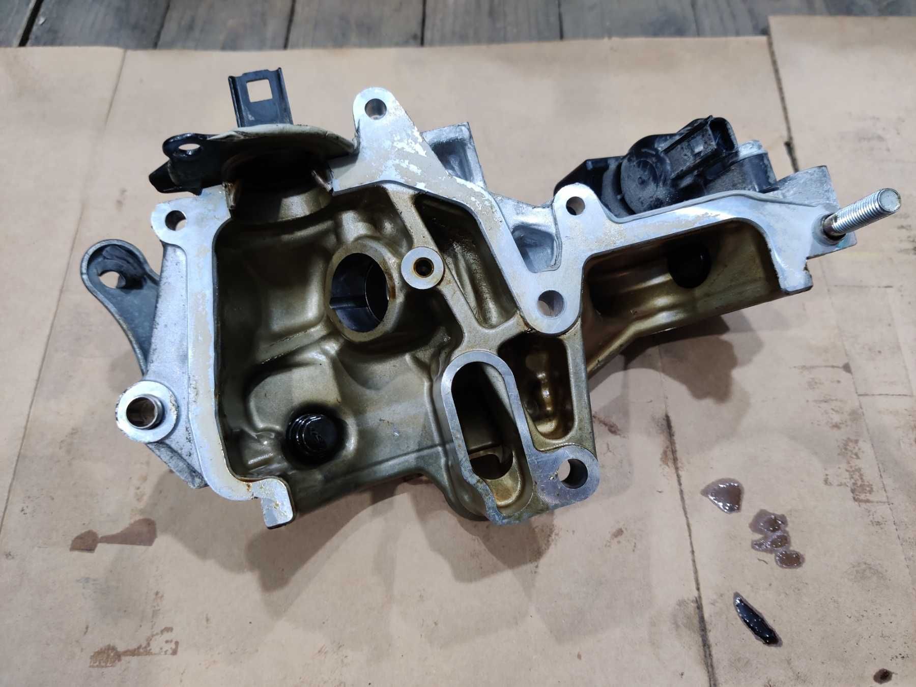 Кронштейн топливного насоса 122705A2A01 K24W7 honda accord ACURA TLX