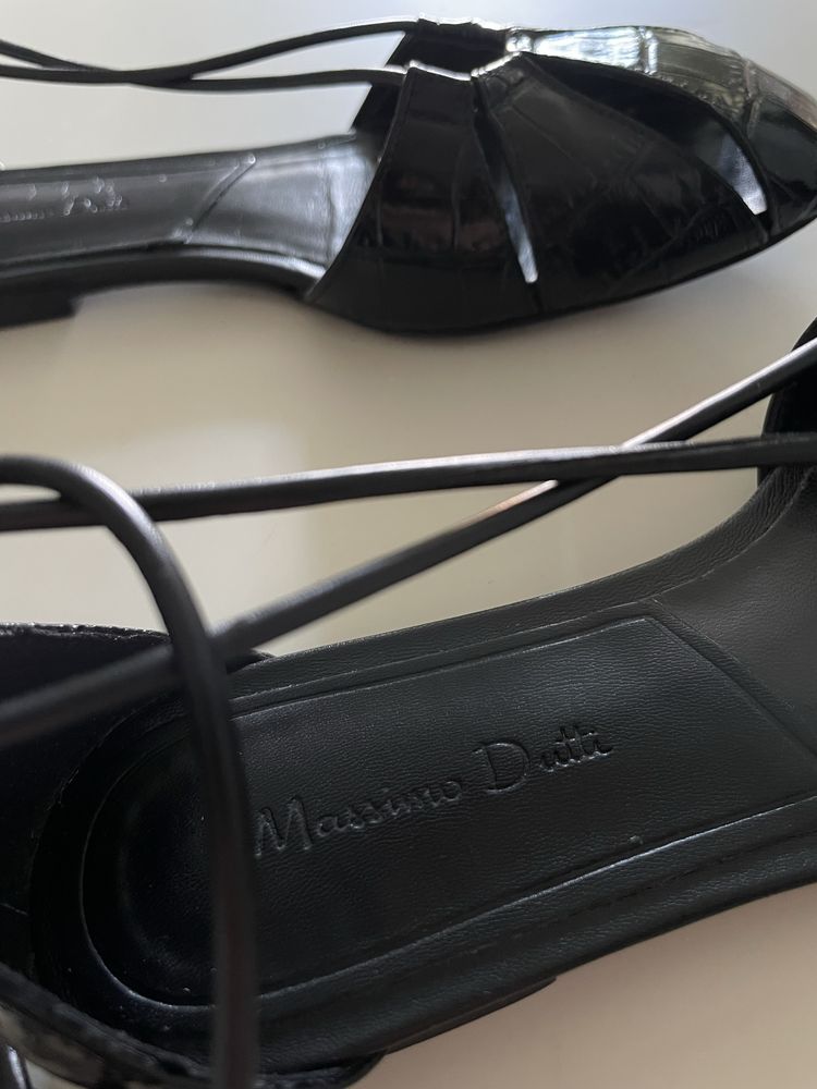 Wiązane skórzane buty Massimo Dutti