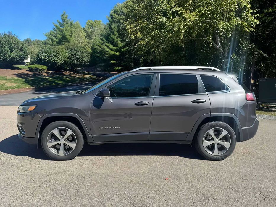 Jeep Cherokee      2019