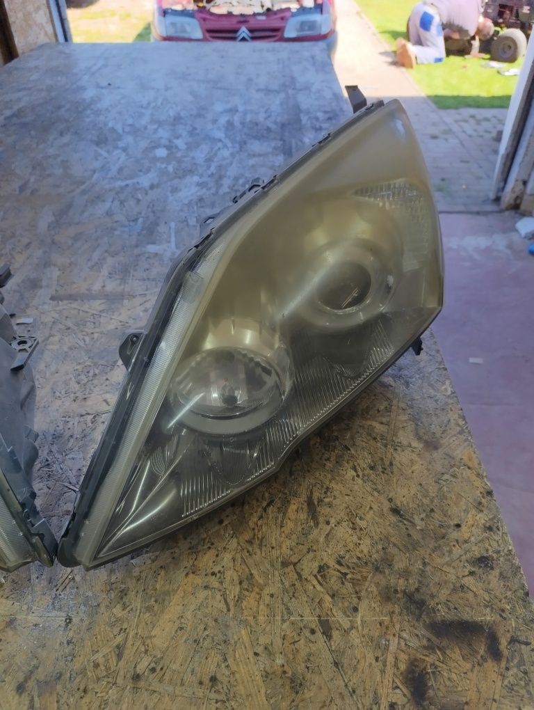 Lampy przód CR-V 3 europa