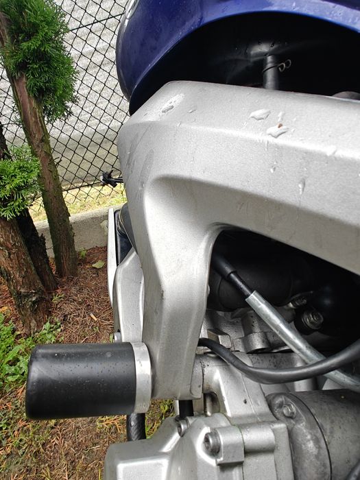 Yamaha FZ6 fazer rama z dokumentami