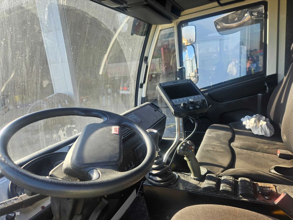 Piaskarko-solarka Nido