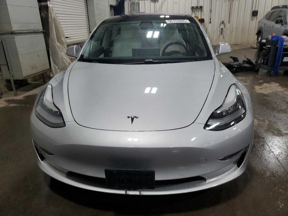 2018 TESLA MODEL 3 Авто