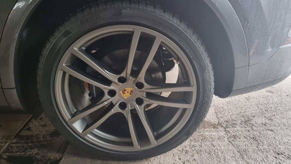 Felgi Porsche Oryginalne 21” 5x130  cayenne z oponami zimowymi Pirelli