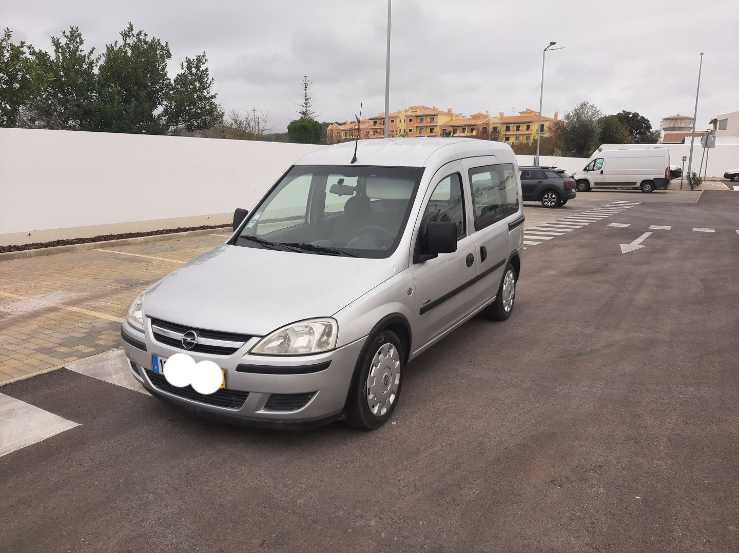 Opel combo tour 5 lugares a diesel