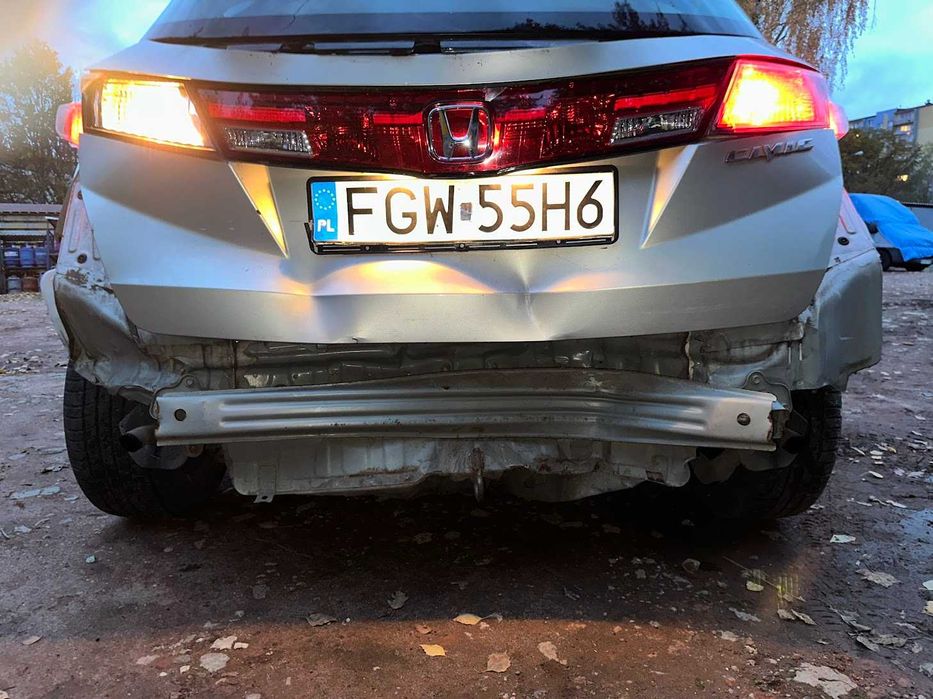 Honda Civic VIII 1.8 i-VTEC Uszkodzona