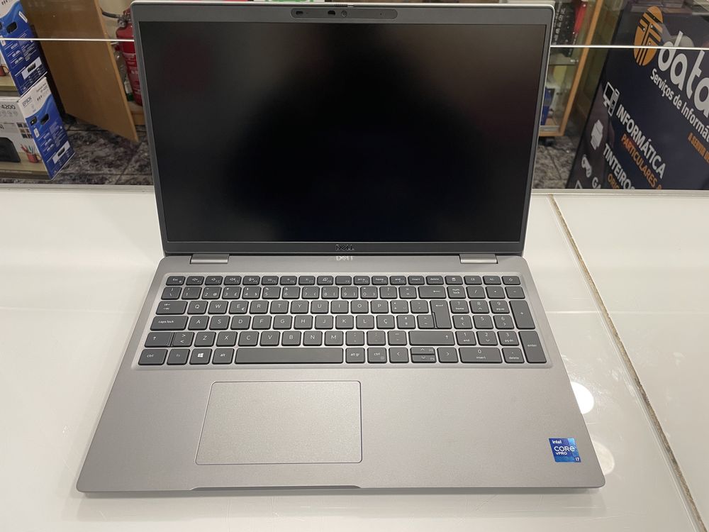 Vendo Dell Latitude 5520 i7 32GB RAM 512GB