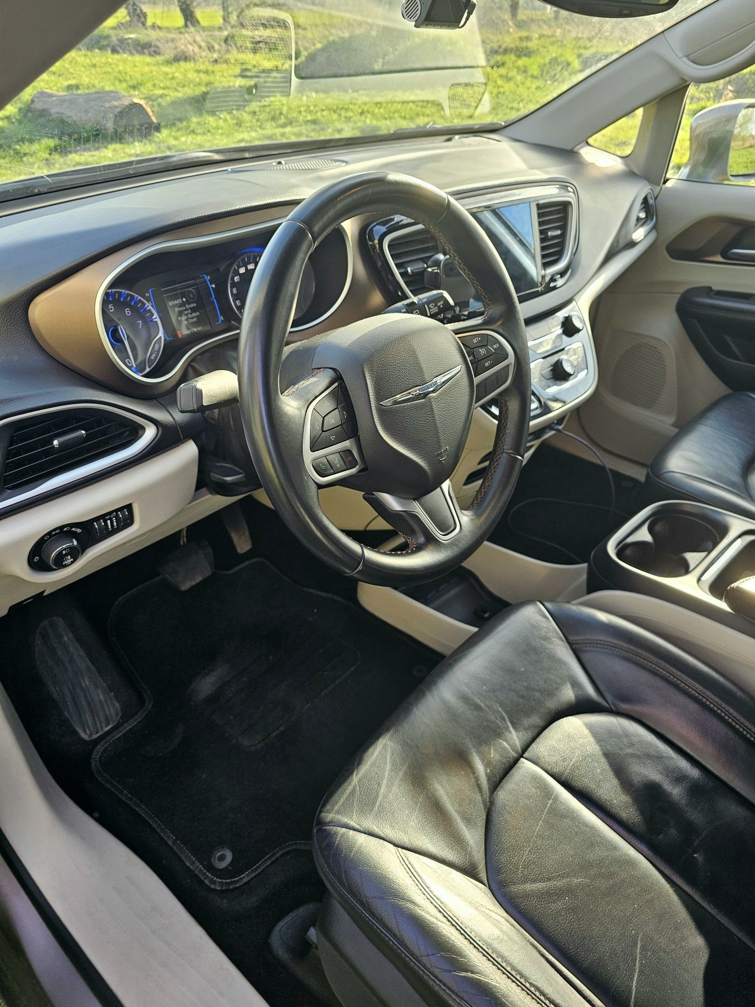 Chrysler Pacifica 2017r 167 tys. km. 3.6 LPG Hak