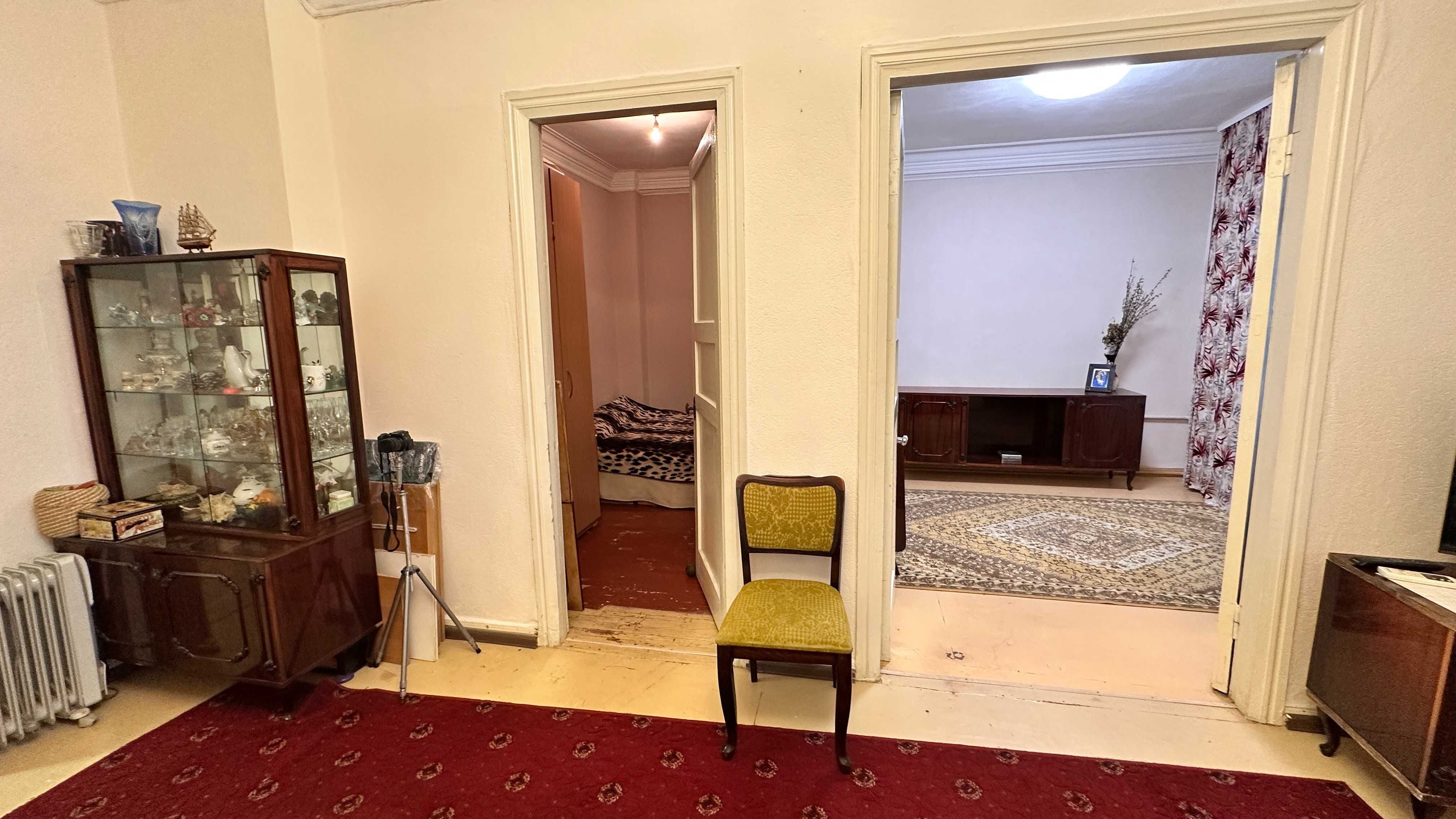 продам 3 комнатную квартиру сталинку 5/5 на Нигояна 23 г.Днепр