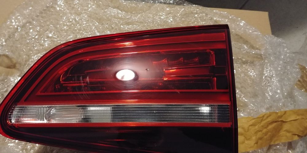 Lampa tylna prawa na klapę Vw Sharan